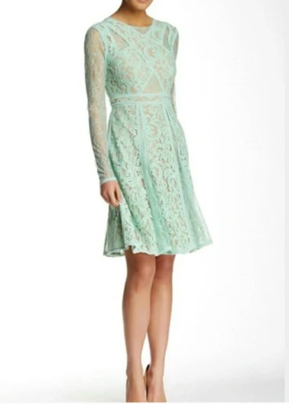 BCBGMAXAZRIA  NWT Mallory Long Sleeve Lace V Back Dress in Opaline Green // 0